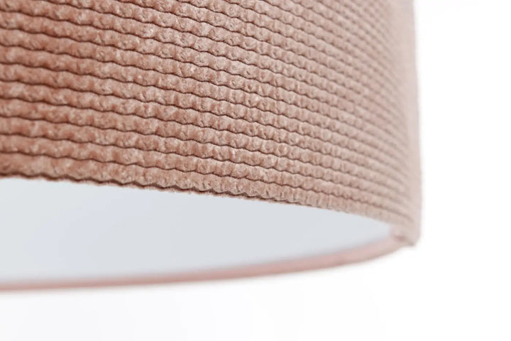 Suspension luminaire avec abat-jour tissu rose en velours structuré style moderne chic blush pâle