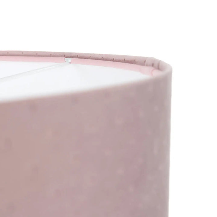 Suspension luminaire classic jasmin tissu rose avec abat-jour texturé design cylindrique et bords cousus