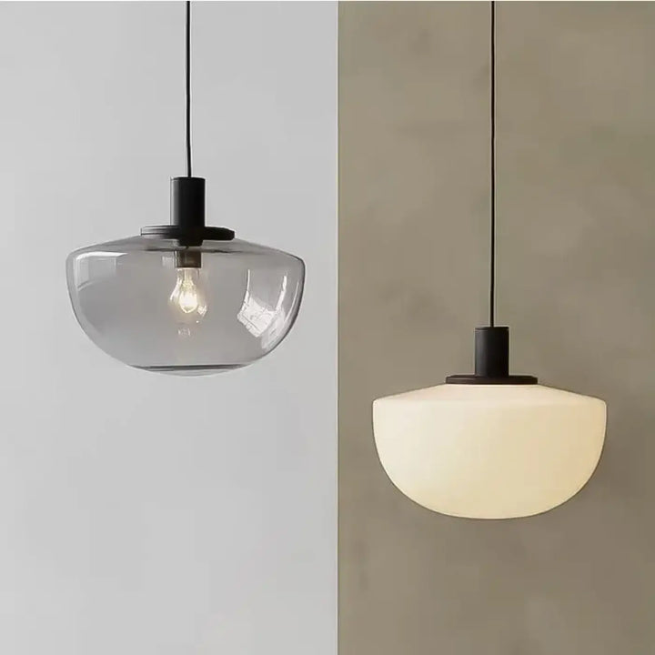 Suspension luminaire en verre blanc design scandinave épuré