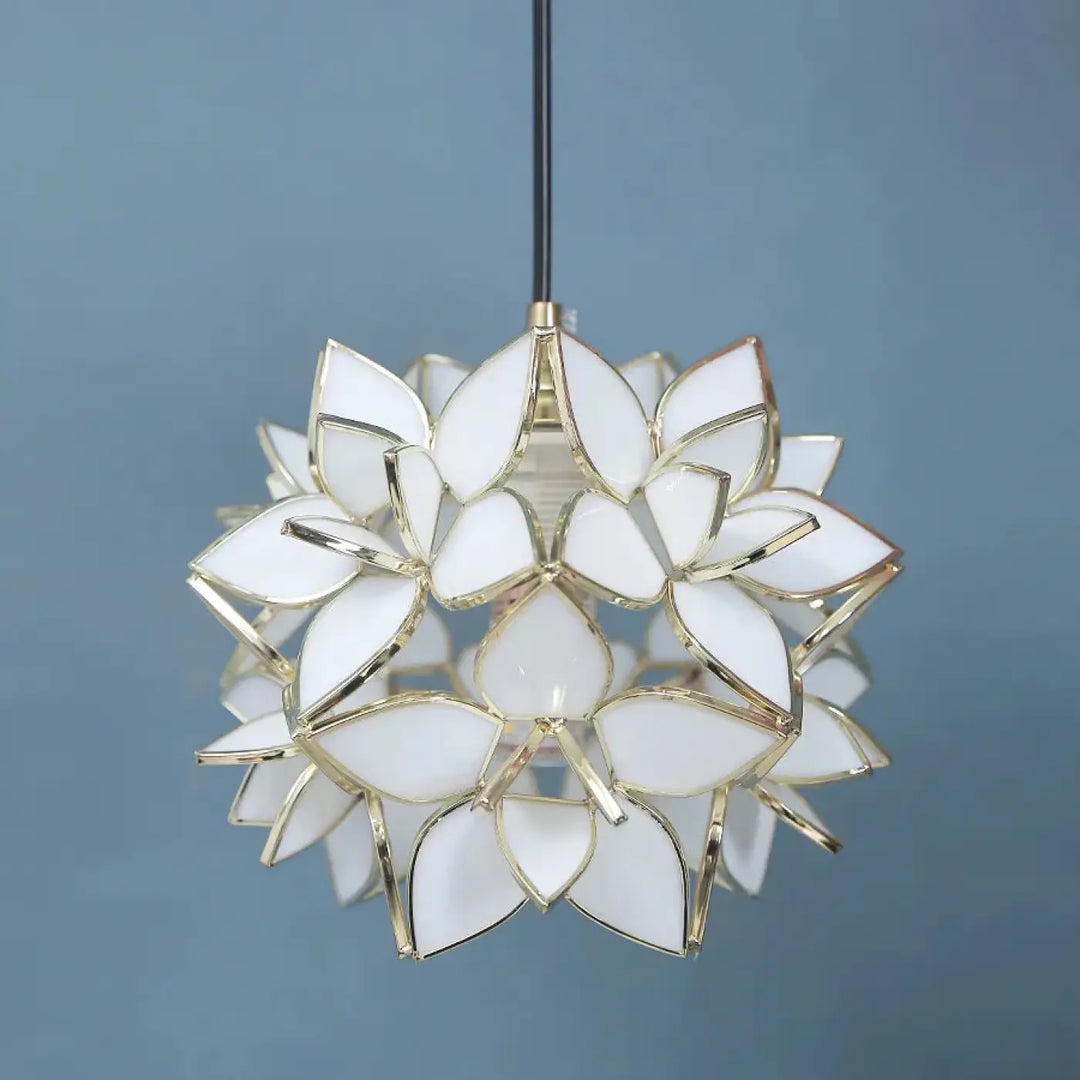 Suspension luminaire en verre forme de fleur au style poétique