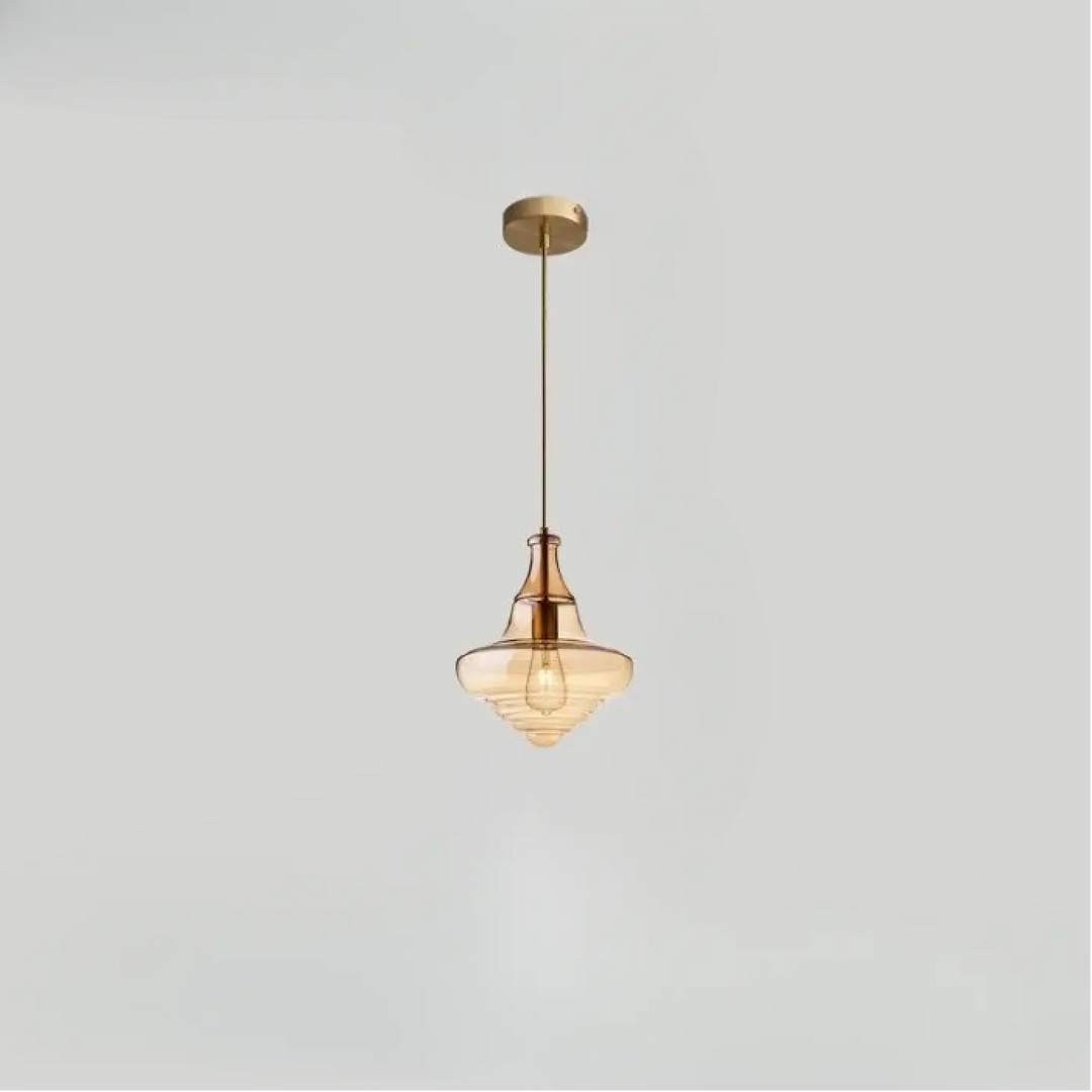 Modern suspension luminaire ondor avec cadre en métal finition laiton et abat-jours en verre ambré superposés