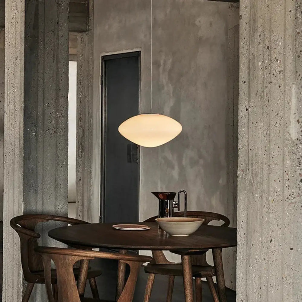 Suspension luminaire en verre opale au design contemporain blanc