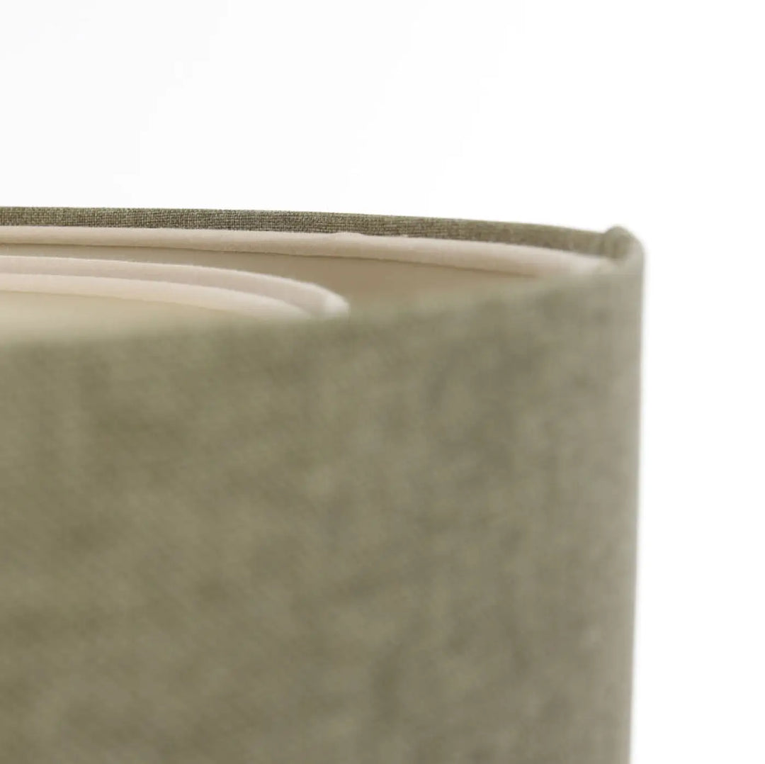 Suspension luminaire vert gris duo boho elegant avec abat-jour en tissu vert sauge texturé et bords cousus soignés