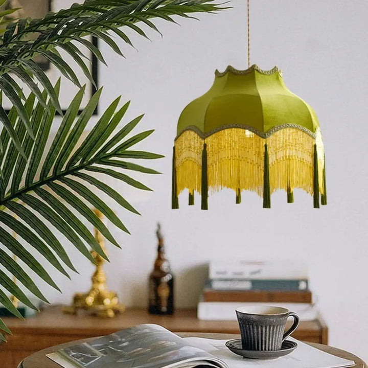 Suspension luminaire vert au style vintage inspiré des vieux bars

