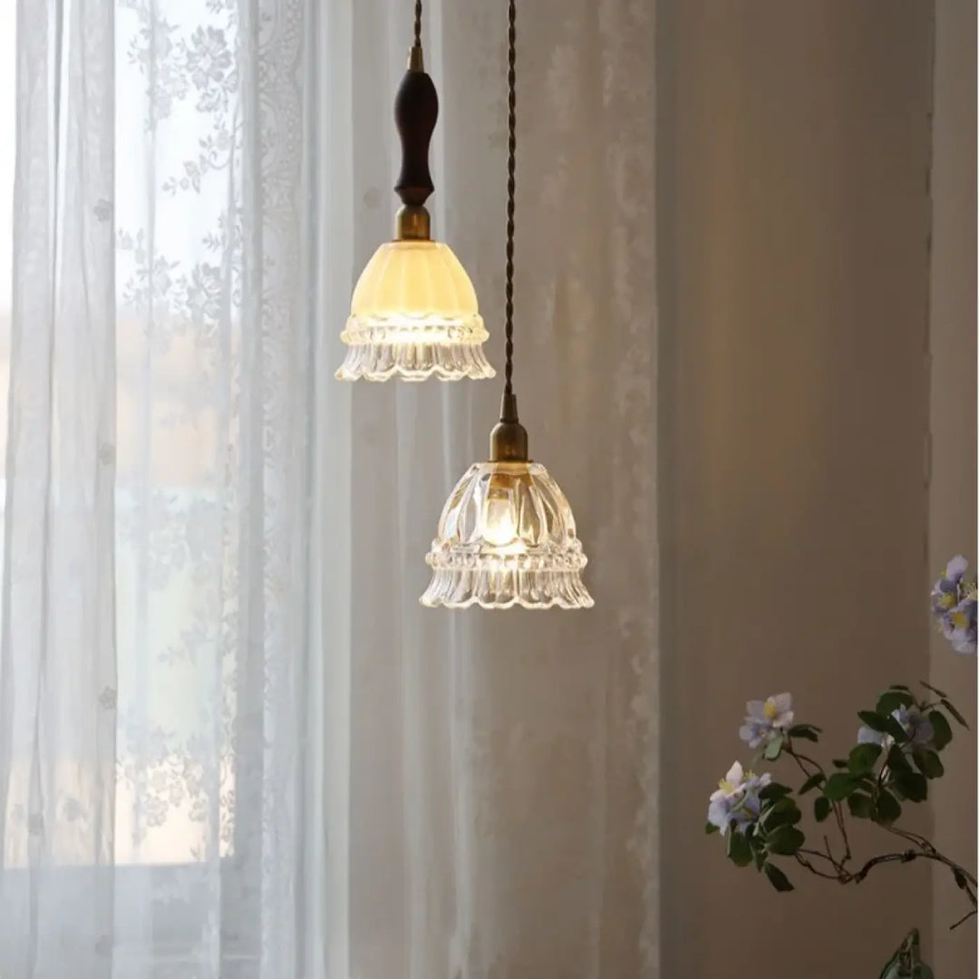 Suspension luminaire vintage en verre au style rétro chic ambré