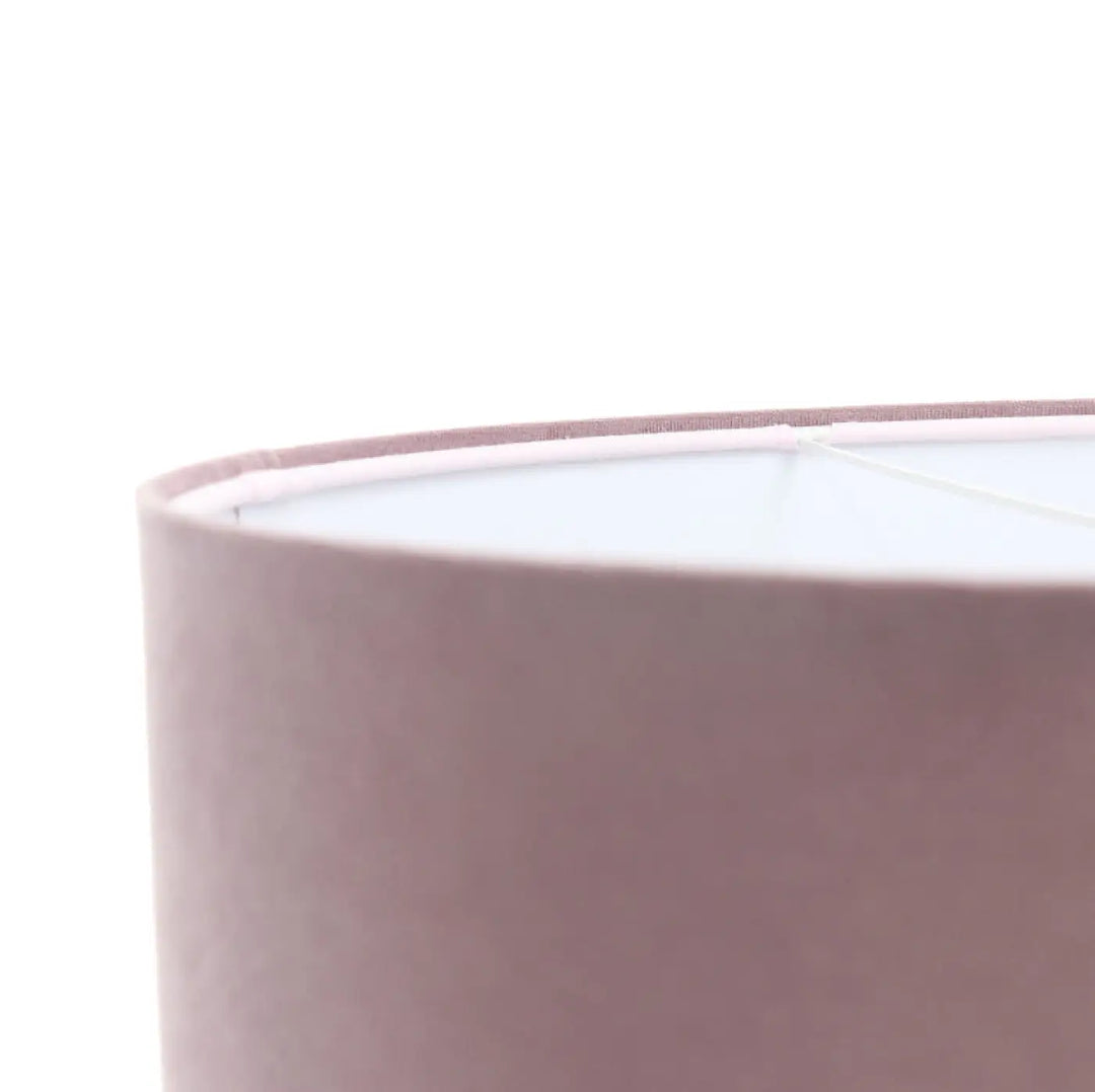 Suspension luminaire violet clair avec abat-jour cylindrique rose poudré en tissu mat doux