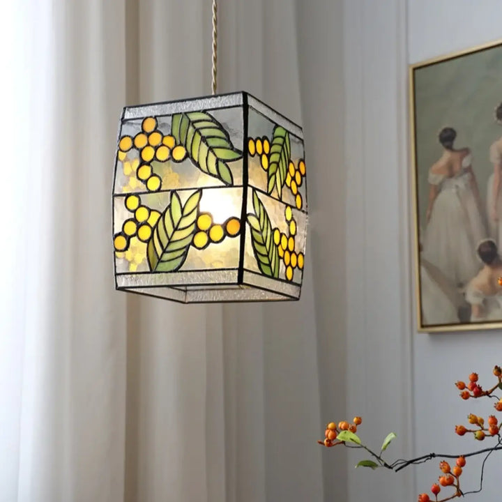 Suspension luminaire vitrail art déco motifs naturels raffiné