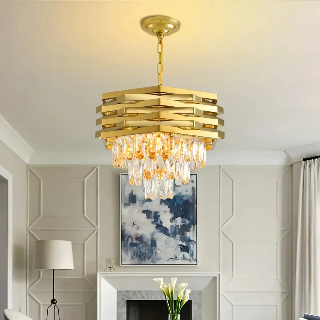 Suspension moderne dorée avec cristaux style luxe chic