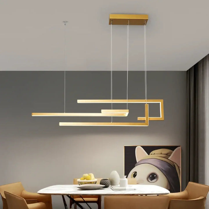 Suspension moderne en métal avec éclairage led noir ou doré