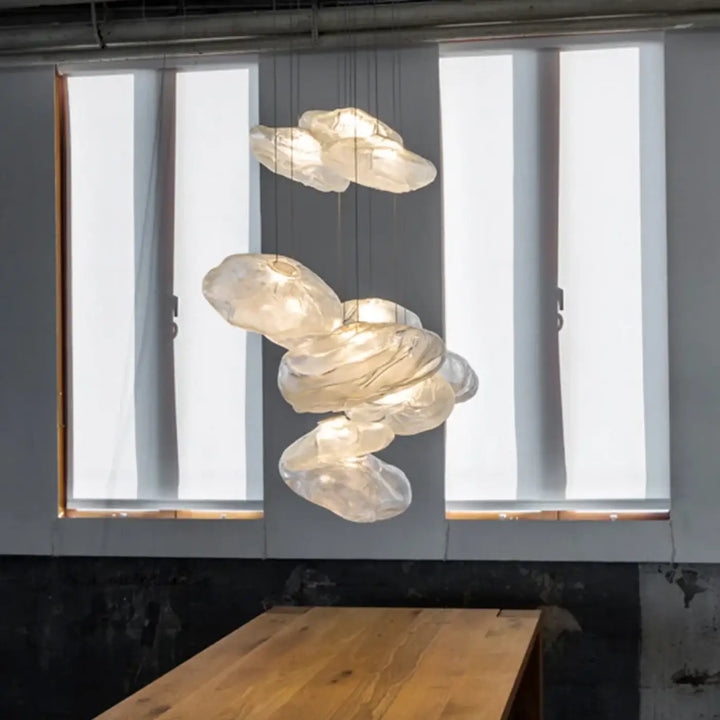 Suspension Nuage Design Sculptural En Verre Transparent Élégant