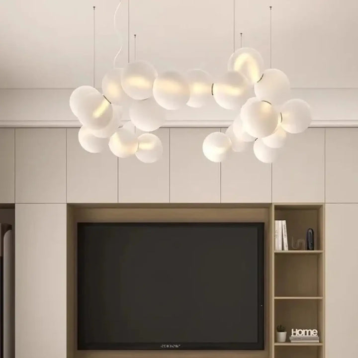 Nordic Acrylic Ball Ceiling Chandelier for Living Room Bedroom Hall Pendant Lamp Minimalist Decor Indoor Lighting