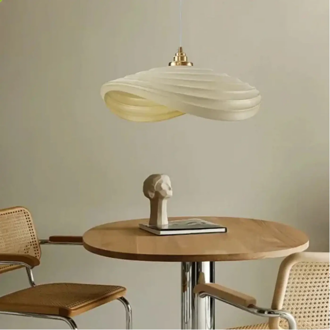 Suspension organique blanche design sculpté style élégant