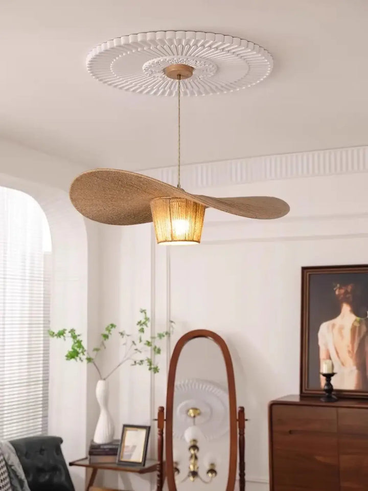 Suspension rotin forme aile naturelle style bohème élégant

