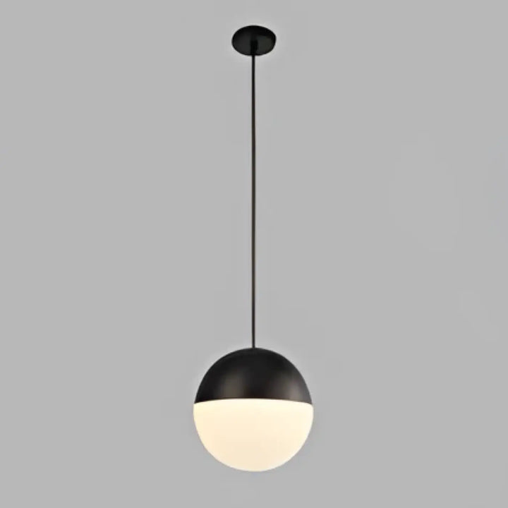 Suspension luminaires ludi noir et blanc sphérique en finition mate pour décoration intérieure suspension scandinave moderne plus qu’un luminaire