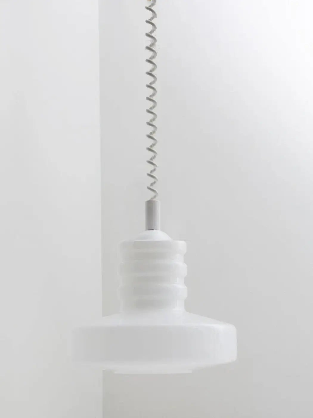 Suspension scandinave Verre Blanc et Câble Torsadé 