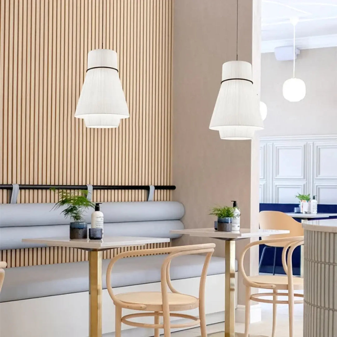Suspension Tissu Plissé Forme Conique Design Moderne Chic
