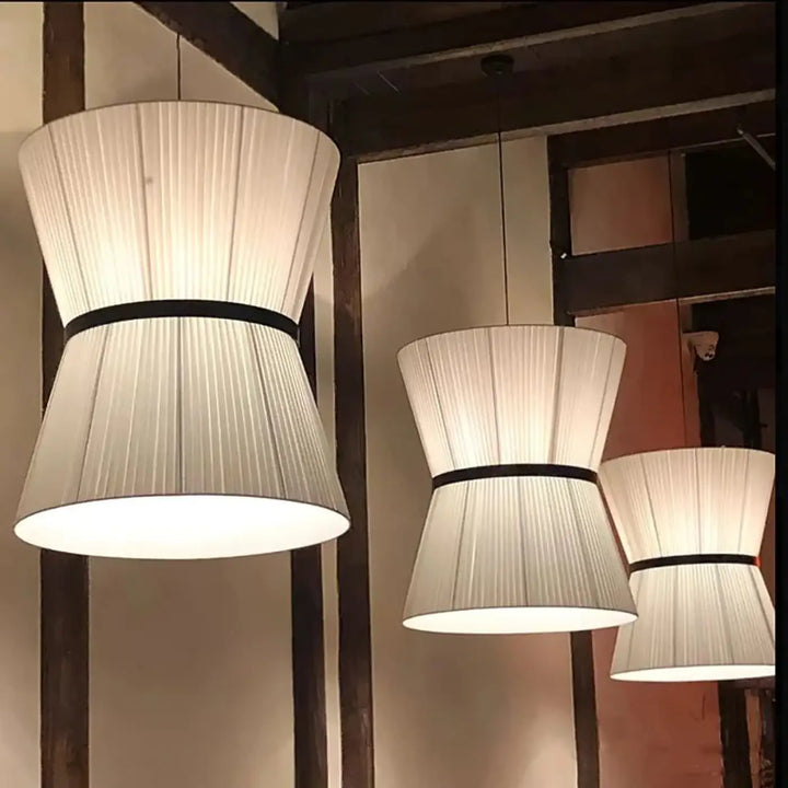 Suspension Tissu Plissé Forme Conique Design Moderne Chic
