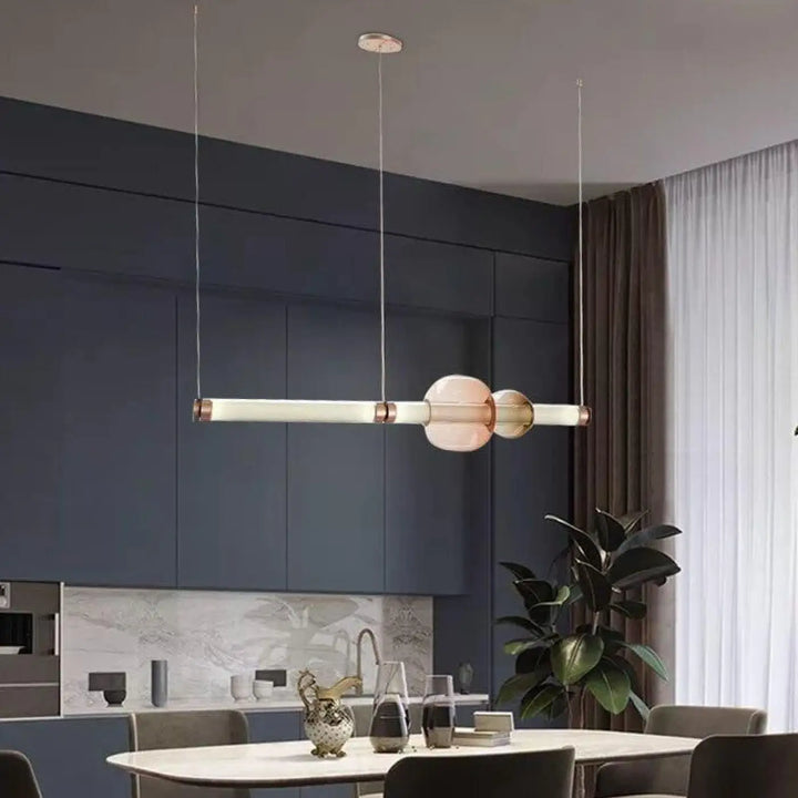 Suspension Tube Avec Sphères En Verre
