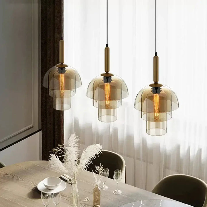 Suspension Verre Fumé et Laiton Design Moderne Art Déco Élégant
