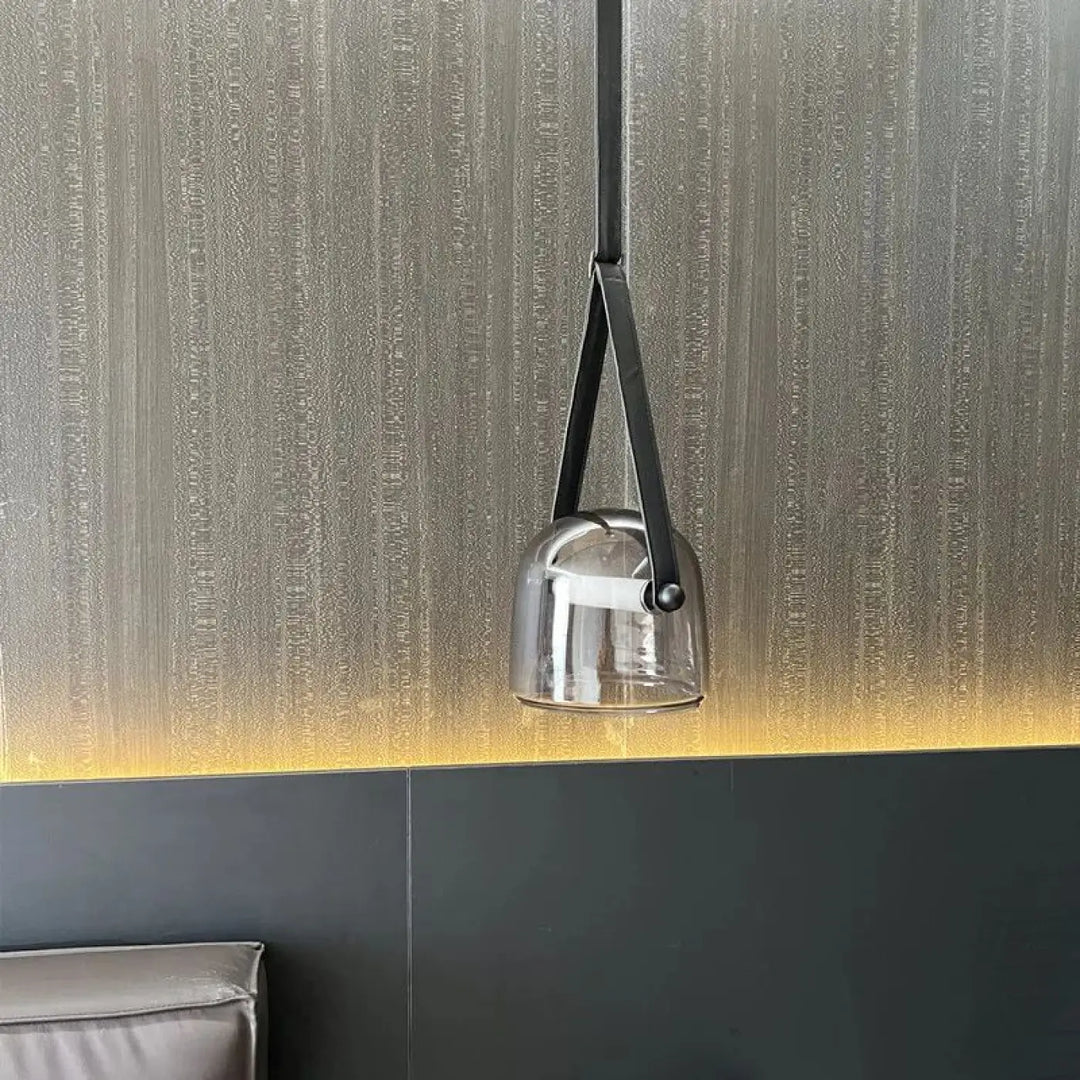 Suspension en verre fumé avec sangles en cuir élégant