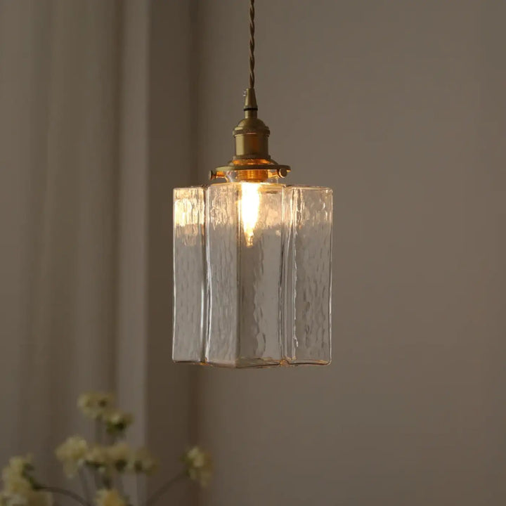 Suspension Vintage En Verre Et Laiton Pour Ambiance Douce


