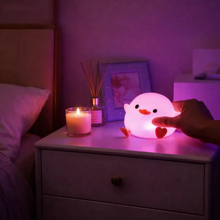 Veilleuse caneton en peluche rose douce lumineuse avec yeux noirs et bec orange pour décorative pleine ambiance nuit