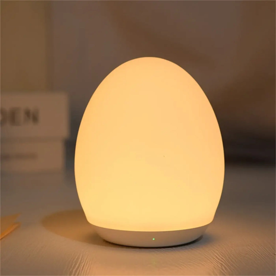 Veilleuse eggy lampe œuf douce lumière design avec finition mate pour chambre d’enfant