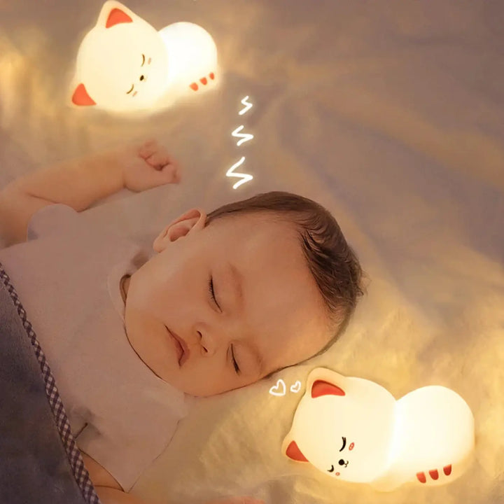 Veilleuse enfant chat siarah en forme de chat blanc doux avec oreilles rouges et petites empreintes pour décoration intérieure