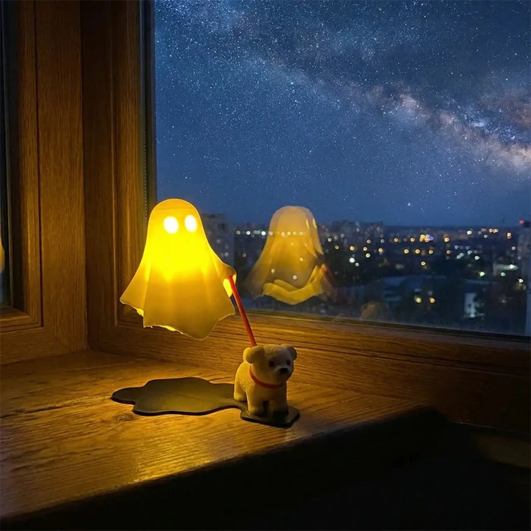 Veilleuse boofi lampe en forme de fantôme jaune lumineux avec laisse rouge attachée à une figurine de chien beige