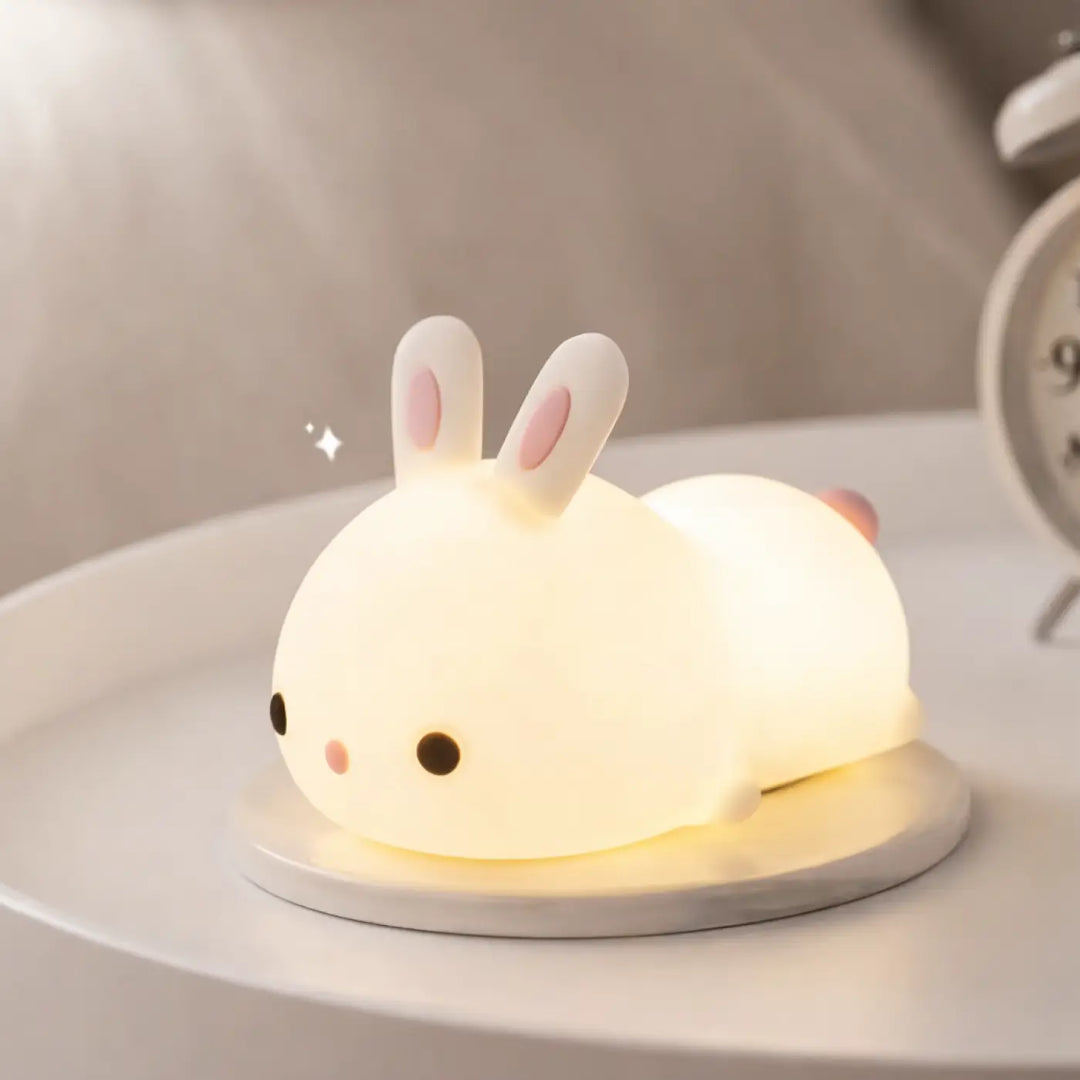 Veilleuse lapin souple blanche douce avec oreilles roses et yeux noirs pour un éclairage d ambiance agréable
