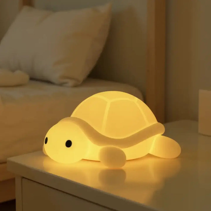 Veilleuse luminieuse turtle en silicone jaune doux avec coque lisse choix évident pour chambre denfant