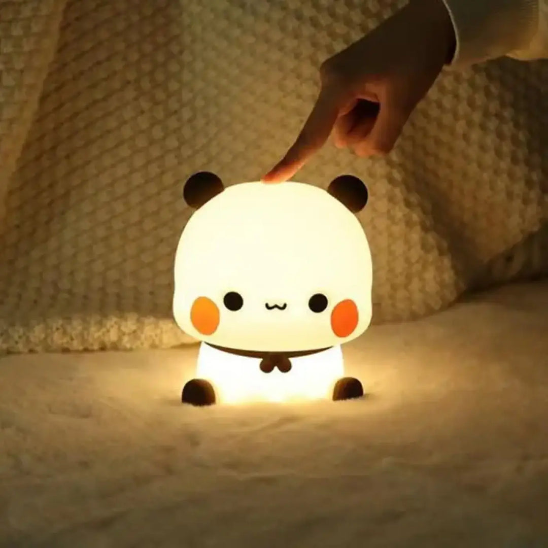 Veilleuse panpan en forme de panda blanc et noir avec joues orange et lumière douce tactile pour une lampe cosy chez soi